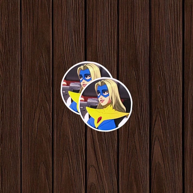 SDN Heroine Yellow Suit Round Sticker